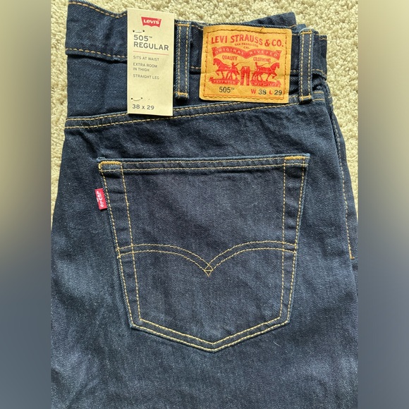 Levi’s 505 Regular Fit Mens Jeans (38x29) Reg $69.50 - Picture 2 of 9